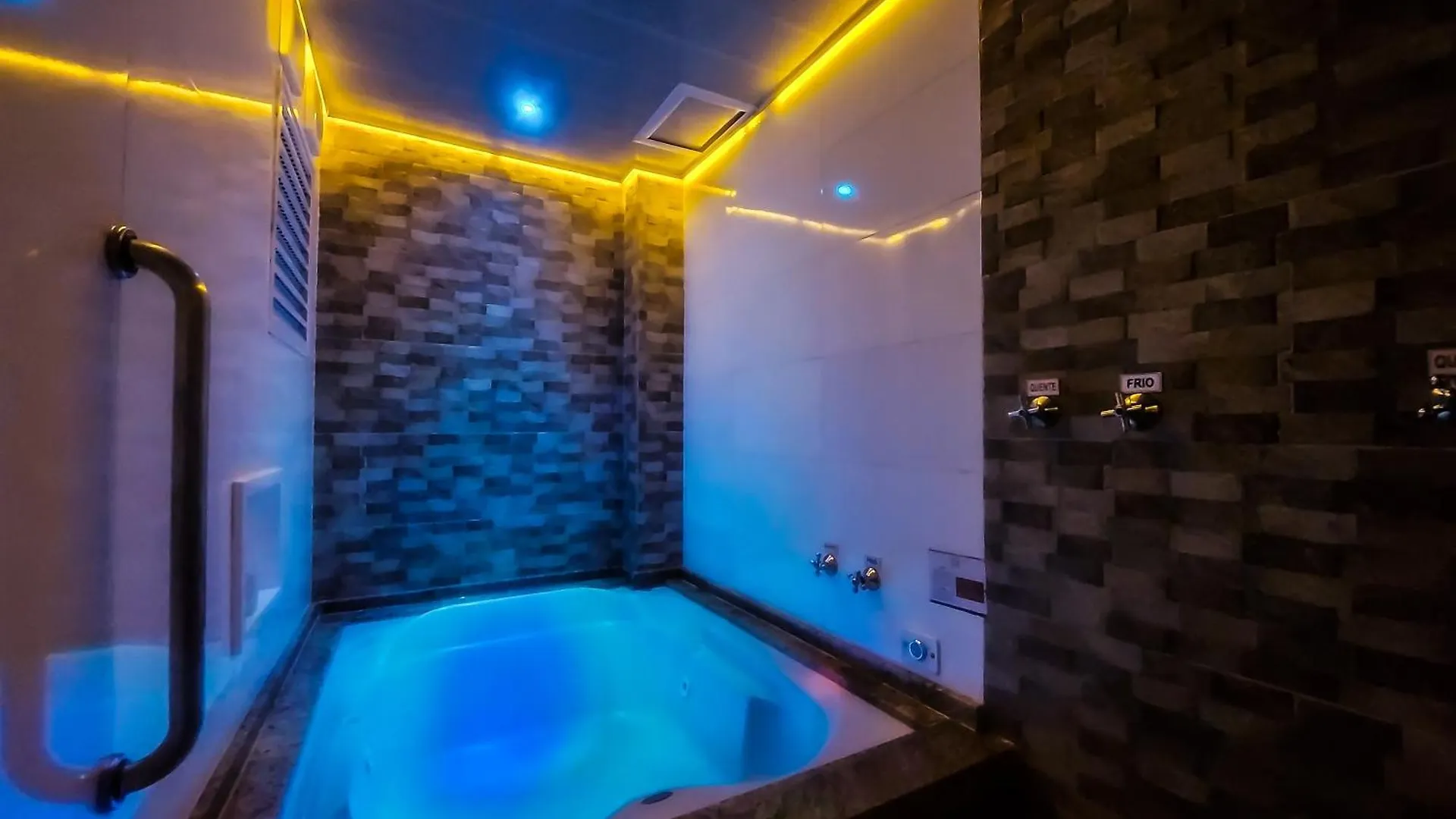 *** Hotel Adrenalina Motel Itaquera - Arena Corinthians (Adults Only) Sao Paulo Brazil