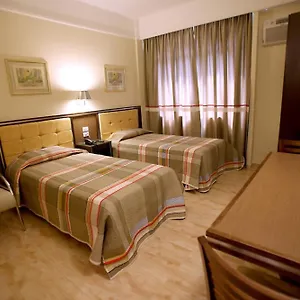 Отель Soneca Plaza